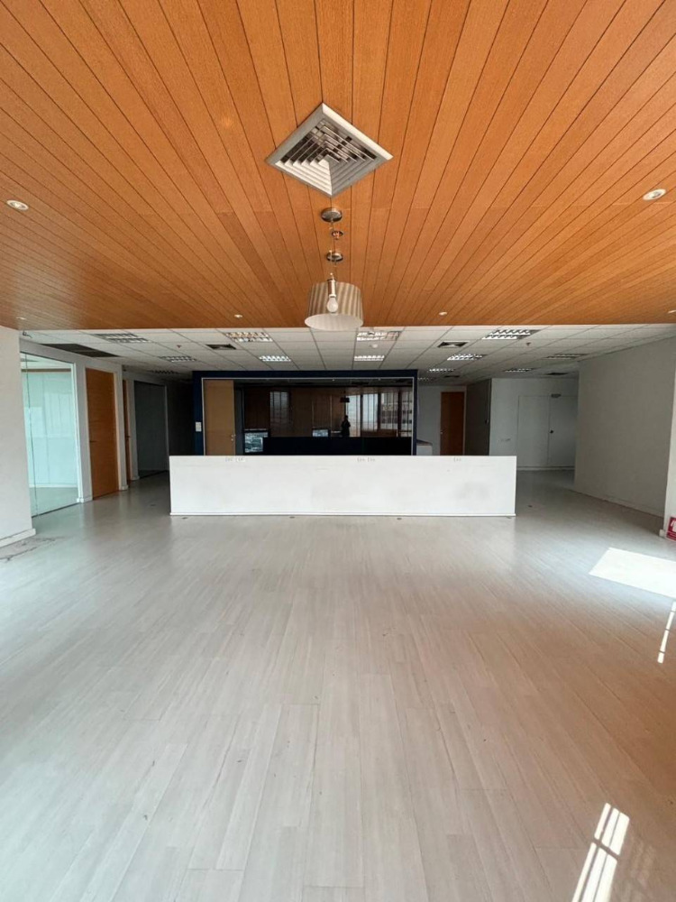ให้เช่าสำนักงานบางนา แบริ่ง ลาซาล : สำนักงาน : Office For Rent @ Central City Bangna., Bangkok. Thailand.