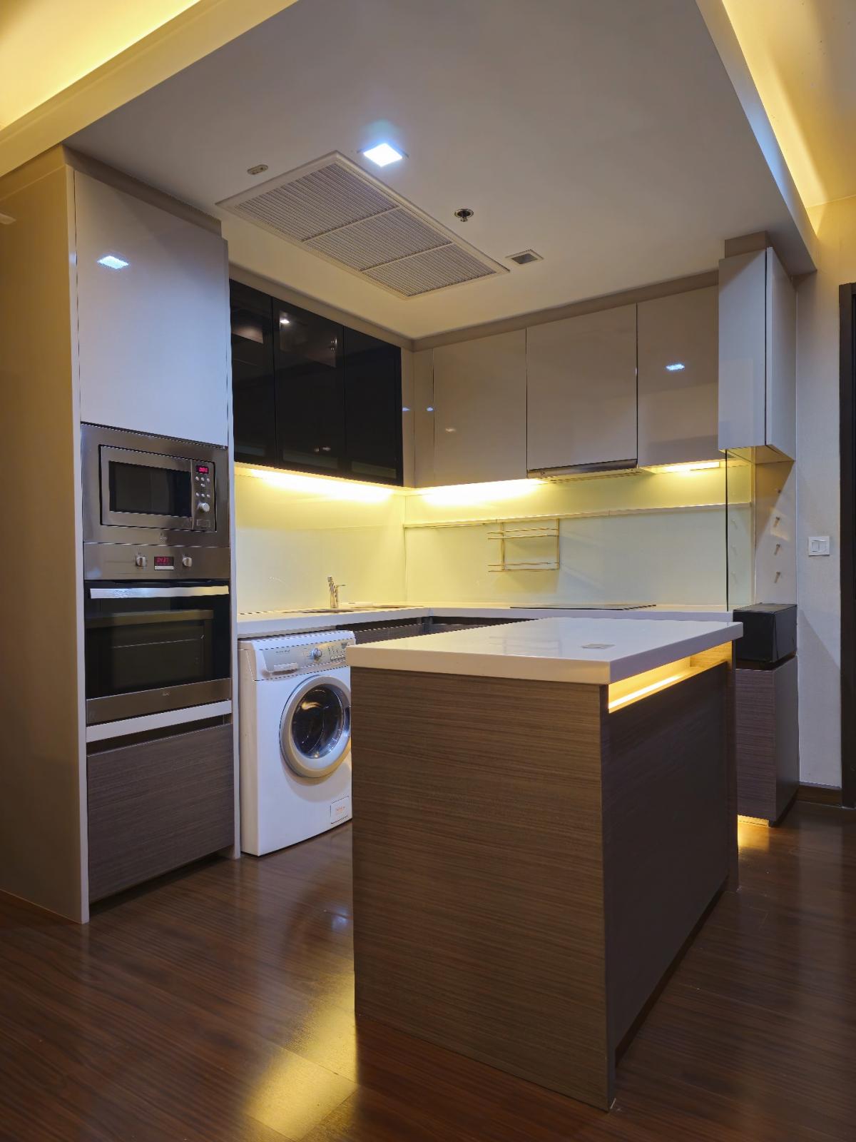 For RentCondoRatchadapisek, Huaikwang, Suttisan : Ivy Ampio Condo f or RENT ให้เช่า ** @50,000บาท/month Call 096-2615656 ห้องกว้างมาก 78 ตรม. 2 นอน 2 น้ำ เฟอร์ครบ พร้อมอยู่ Location : Huaikwang -Ratchada - Rama9 Rental Price : 59,000 Baht/Month Condominium near MRT : Thai culture Station Condo