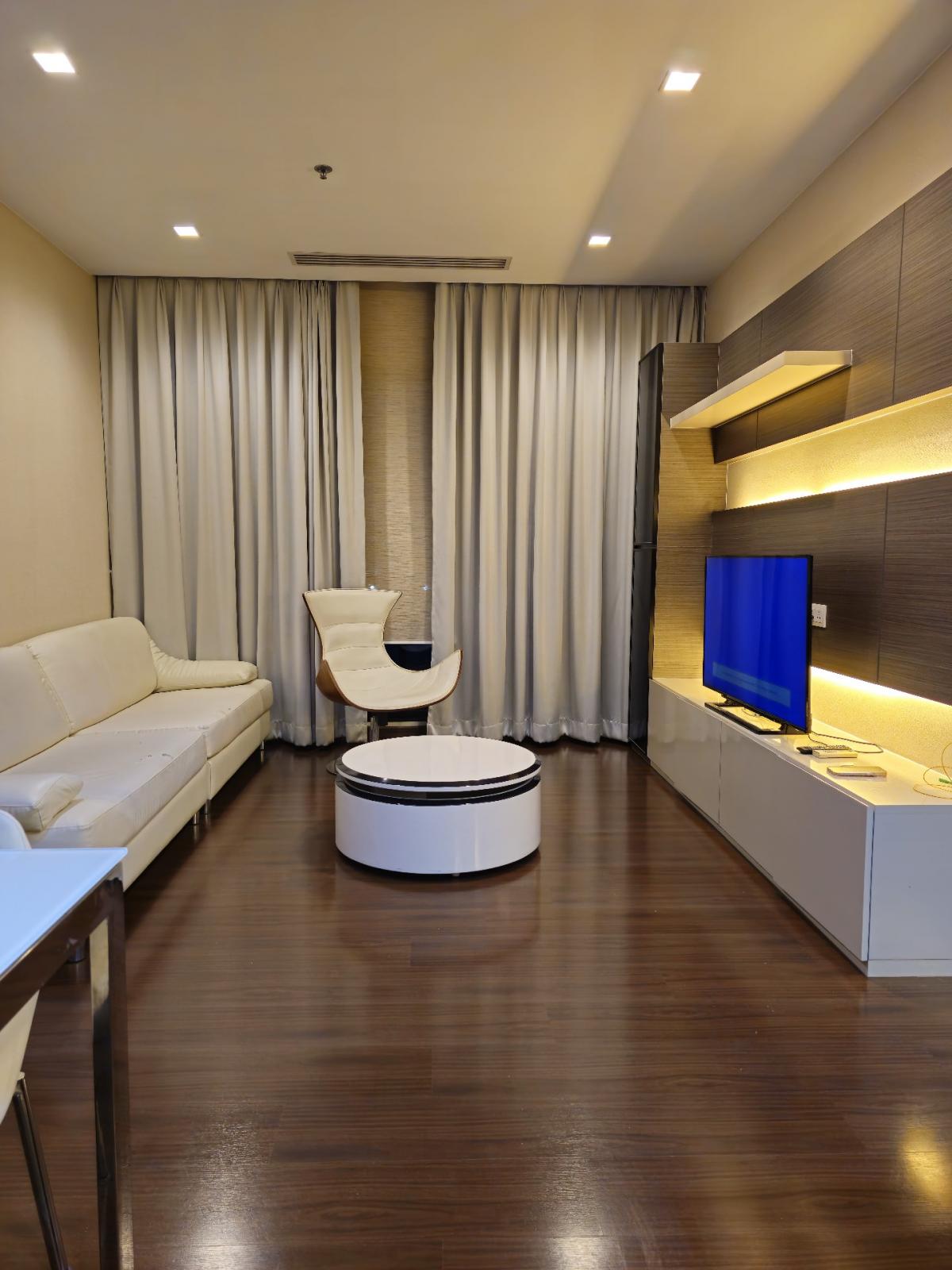 For RentCondoRatchadapisek, Huaikwang, Suttisan : Ivy Ampio Condo f or RENT ให้เช่า ** @50,000บาท/month Call 096-2615656 ห้องกว้างมาก 78 ตรม. 2 นอน 2 น้ำ เฟอร์ครบ พร้อมอยู่ Location : Huaikwang -Ratchada - Rama9 Rental Price : 59,000 Baht/Month Condominium near MRT : Thai culture Station Condo
