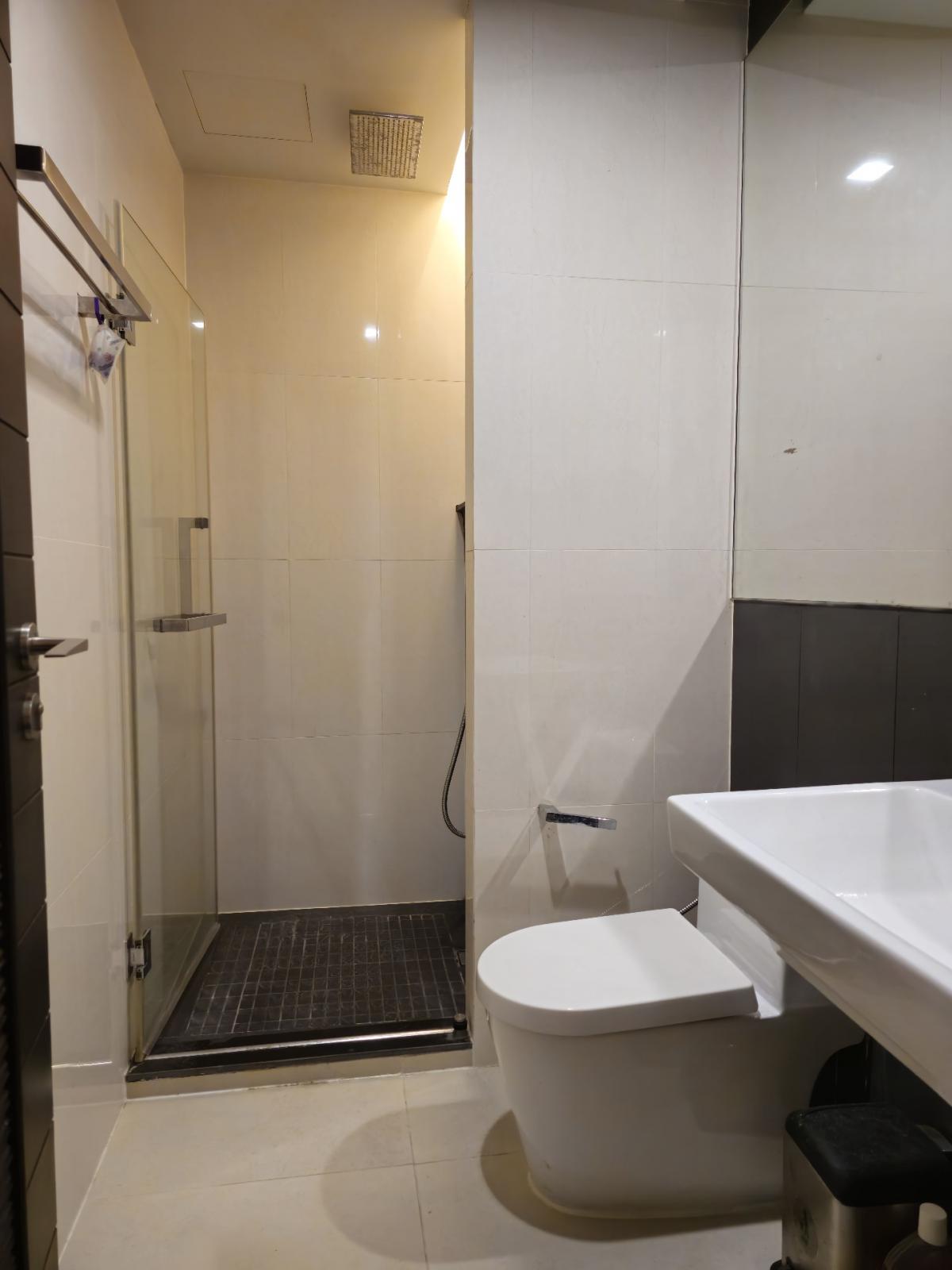 For RentCondoRatchadapisek, Huaikwang, Suttisan : Ivy Ampio Condo f or RENT ให้เช่า ** @50,000บาท/month Call 096-2615656 ห้องกว้างมาก 78 ตรม. 2 นอน 2 น้ำ เฟอร์ครบ พร้อมอยู่ Location : Huaikwang -Ratchada - Rama9 Rental Price : 59,000 Baht/Month Condominium near MRT : Thai culture Station Condo
