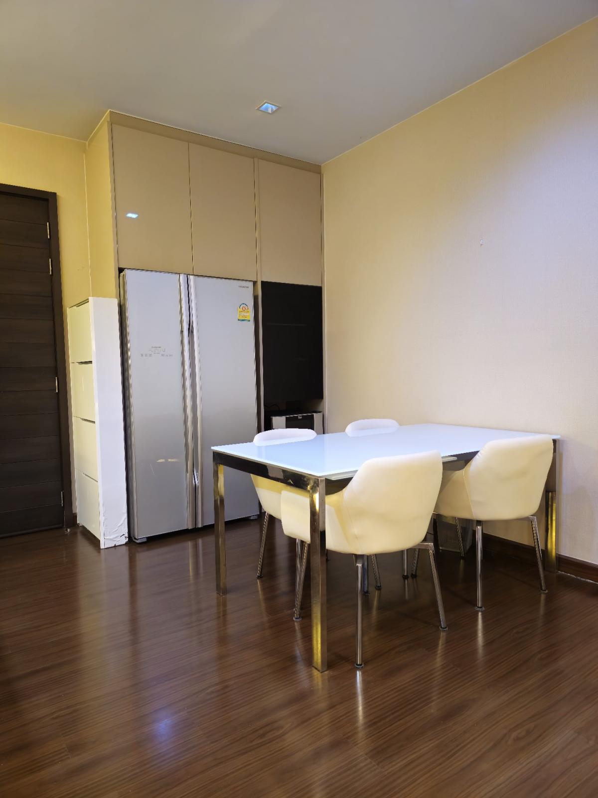 For RentCondoRatchadapisek, Huaikwang, Suttisan : Ivy Ampio Condo f or RENT ให้เช่า ** @50,000บาท/month Call 096-2615656 ห้องกว้างมาก 78 ตรม. 2 นอน 2 น้ำ เฟอร์ครบ พร้อมอยู่ Location : Huaikwang -Ratchada - Rama9 Rental Price : 59,000 Baht/Month Condominium near MRT : Thai culture Station Condo