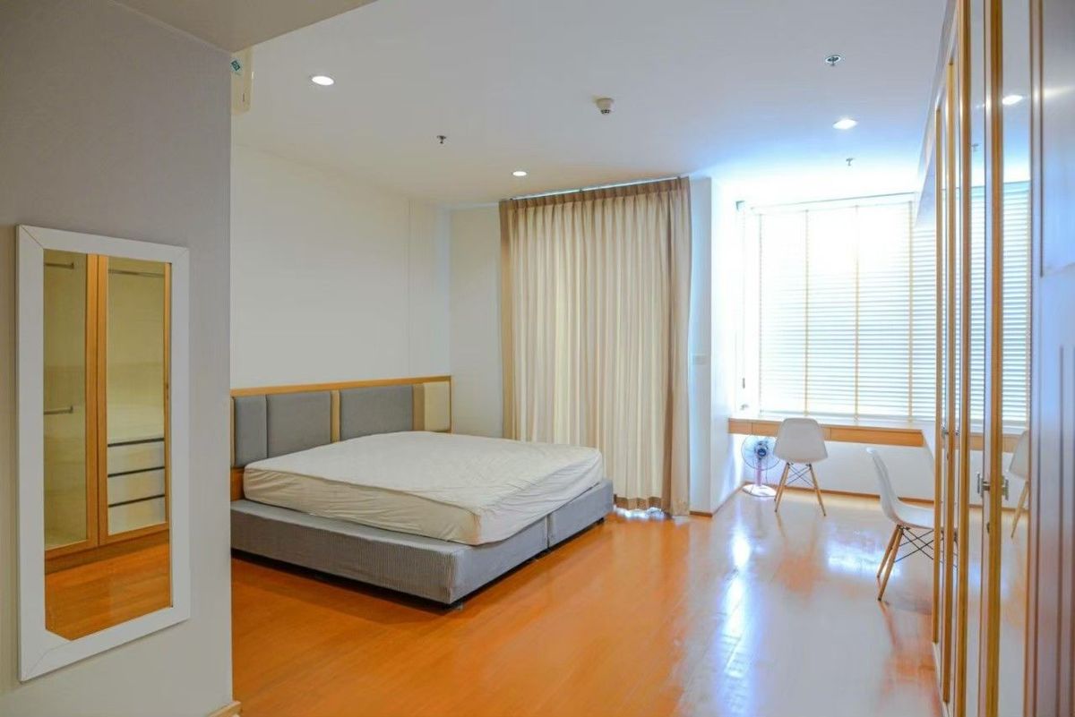 For RentCondoRatchathewi,Phayathai : ✨ Luxury Duplex room! Wow, spacious area. ✨ Villa Ratchathewi 1 bedroom | 2 bathrooms, rent only 28,000 baht/month | 70 sq.m. (Duplex)