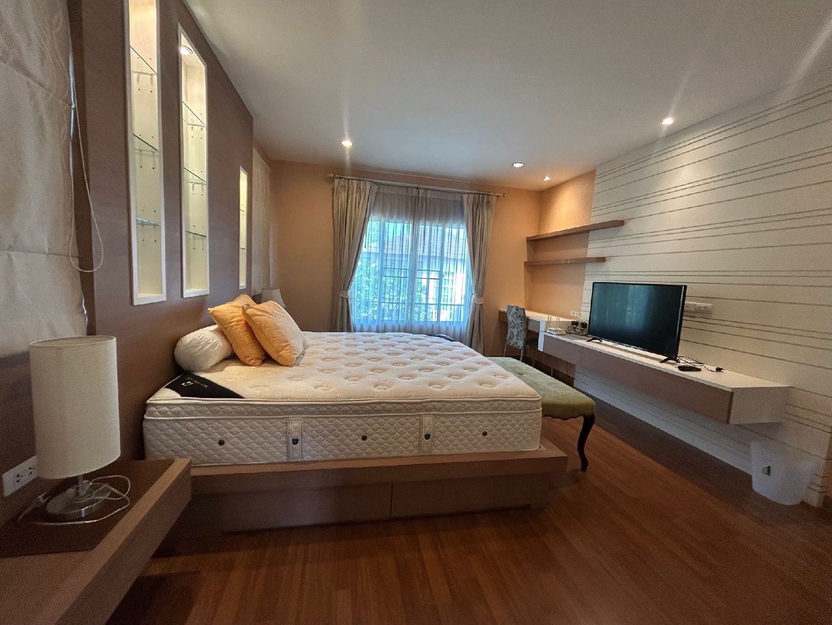 ให้เช่าบ้านลาดกระบัง สุวรรณภูมิ : ให้เช่าบ้านเดี่ยว 2 ชั้น ในโครงการ The Plant พระราม 9 - วงแหวน