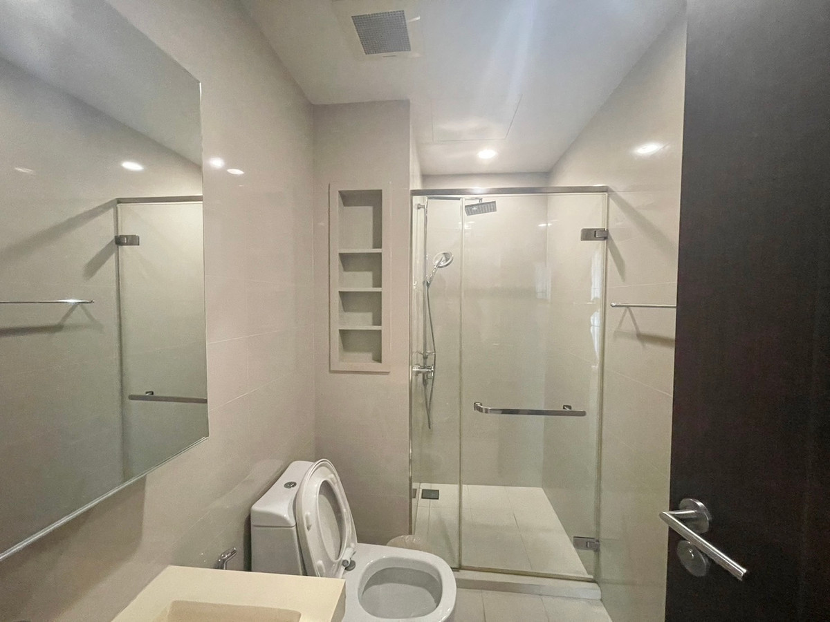 For RentCondoRatchathewi,Phayathai : Urgently for rent, beautiful room, high floor 📌 PYNE by Sansiri: Pine by Sansiri, 2 bed, 2 bath, size 67.77 sq m., 40,000 baht, see the actual room, call 092-2462653 Donut