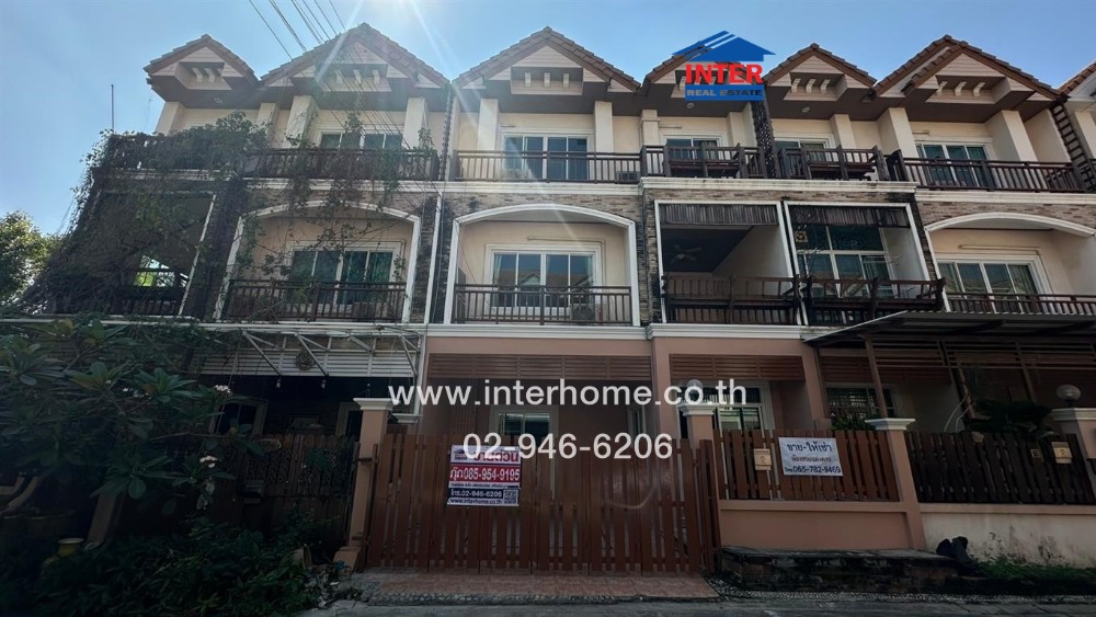 ขายทาวน์โฮมบางซื่อ วงศ์สว่าง เตาปูน : ทาวน์เฮ้าส์ 2 ชั้น 26 ตร.ว. หมู่บ้านนนทรีเพลส พระราม5-นครอินทร์ ถนนนครอินทร์-พระราม5 ถนนนครอินทร์ เมืองนนทบุรี นนทบุรี