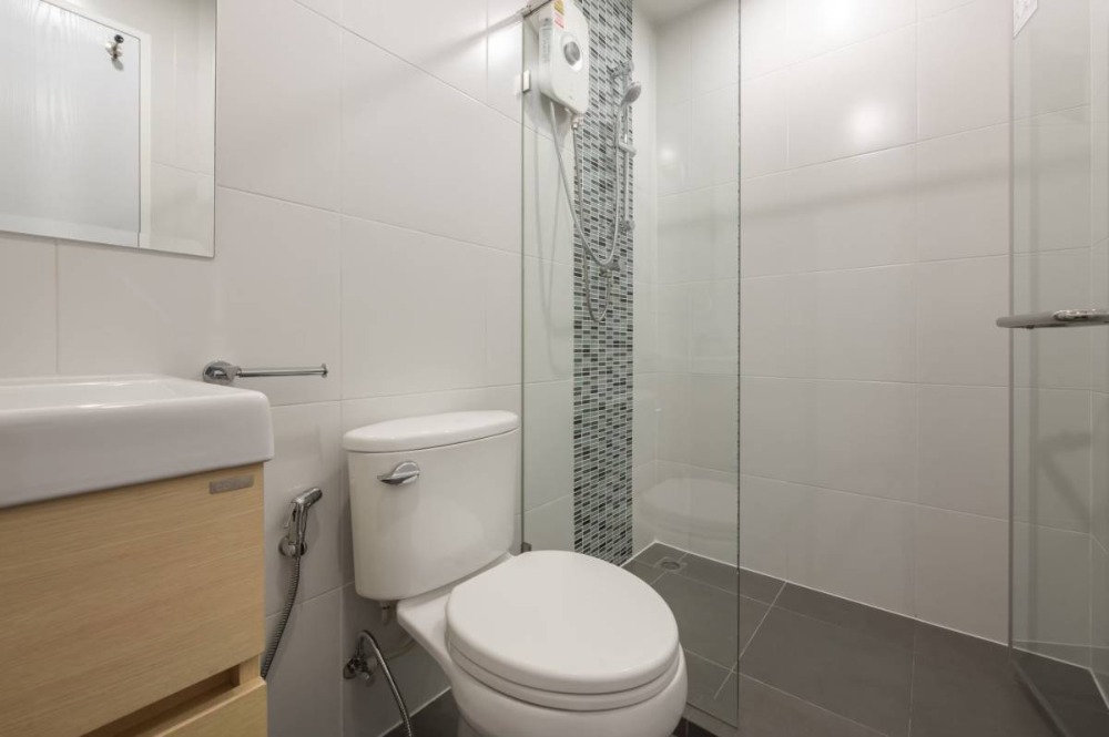 For RentCondoBang Sue, Wong Sawang, Tao Pun : !! Beautiful room for rent, Condo Metro Sky Prachachuen, near MRT Bang Son