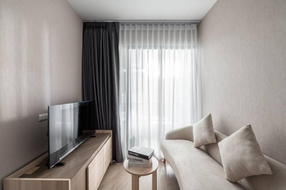 For RentCondoBang Sue, Wong Sawang, Tao Pun : !! Beautiful room for rent, Condo Metro Sky Prachachuen, near MRT Bang Son