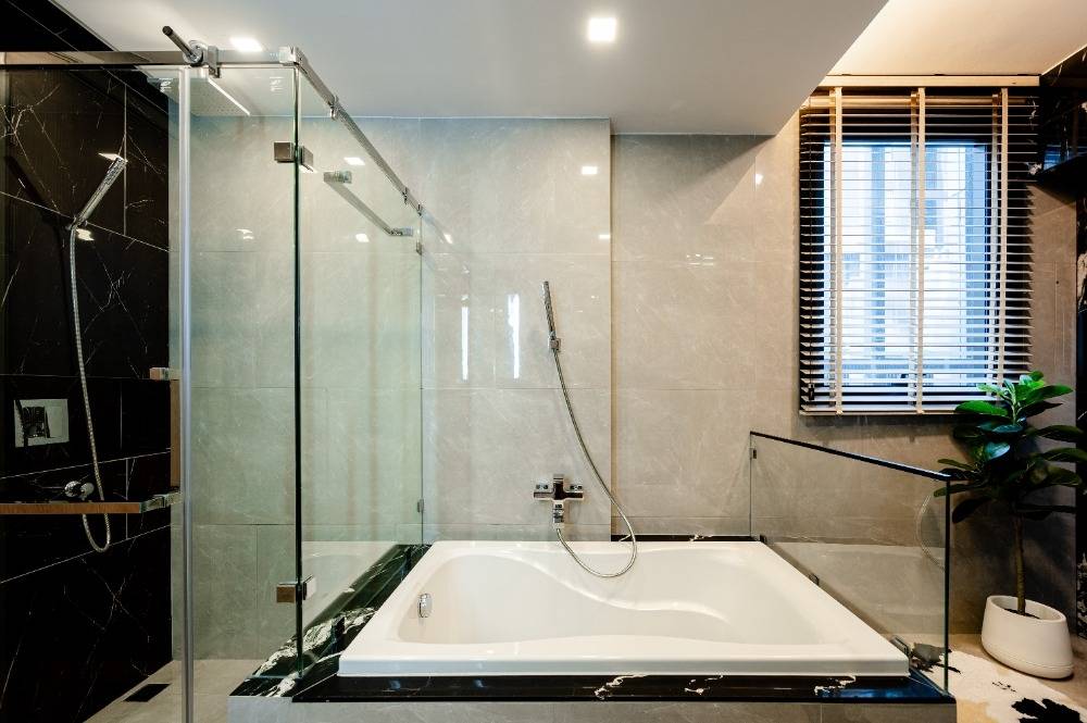 ขายคอนโดพระราม 9 เพชรบุรีตัดใหม่ RCA : ใกล้ MRT พระราม 9 ห้องบิ๋วอินใหม่