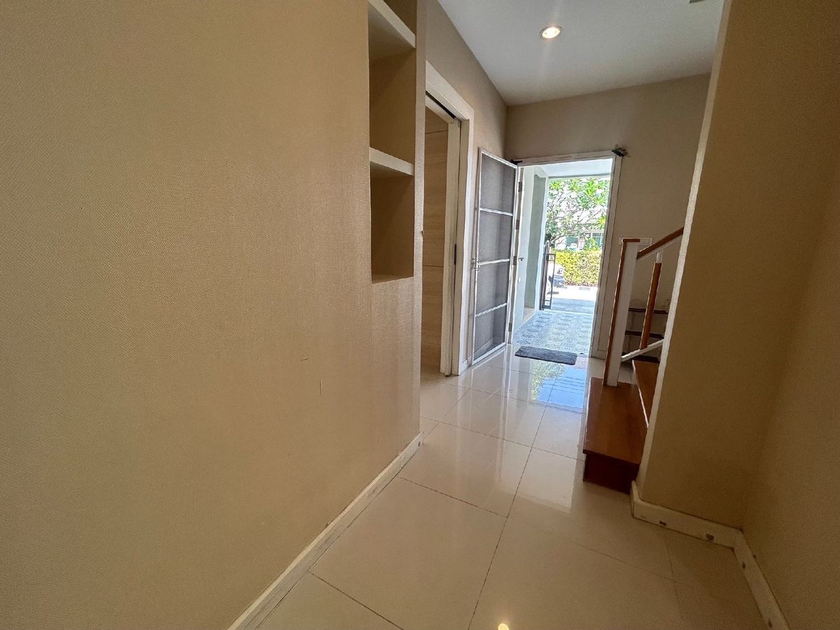 ให้เช่าบ้านลาดกระบัง สุวรรณภูมิ : ให้เช่าบ้านเดี่ยว 2 ชั้น ในโครงการ The Plant พระราม 9 - วงแหวน