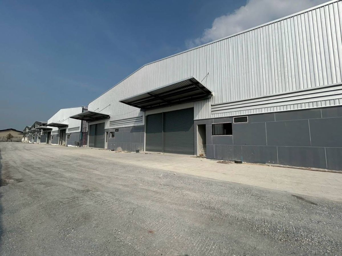 For RentWarehouseMahachai Samut Sakhon : Warehouse/office for rent, newly built, Setthakit Road 1, Khlong Maduea Subdistrict, Krathum Baen District, Samut Sakhon, area 1,000 sq m.