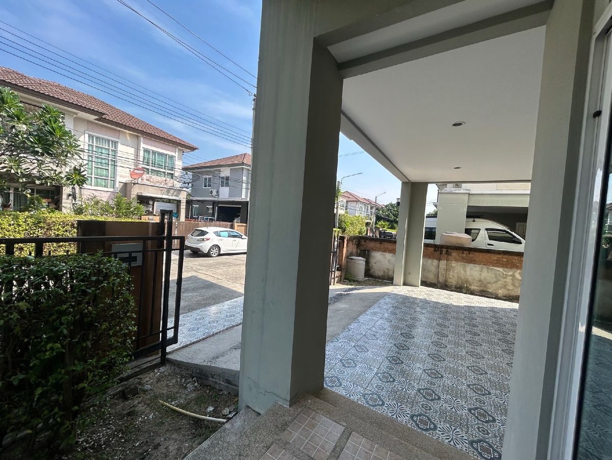 ให้เช่าบ้านลาดกระบัง สุวรรณภูมิ : ให้เช่าบ้านเดี่ยว 2 ชั้น ในโครงการ The Plant พระราม 9 - วงแหวน