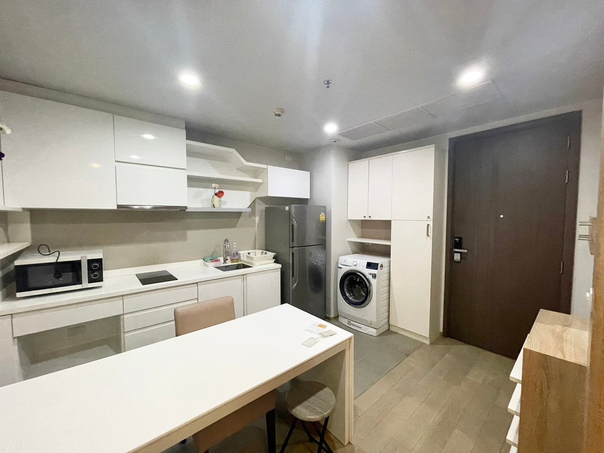 For RentCondoRatchathewi,Phayathai : Urgently for rent, beautiful room, high floor 📌 PYNE by Sansiri: Pine by Sansiri, 2 bed, 2 bath, size 67.77 sq m., 40,000 baht, see the actual room, call 092-2462653 Donut