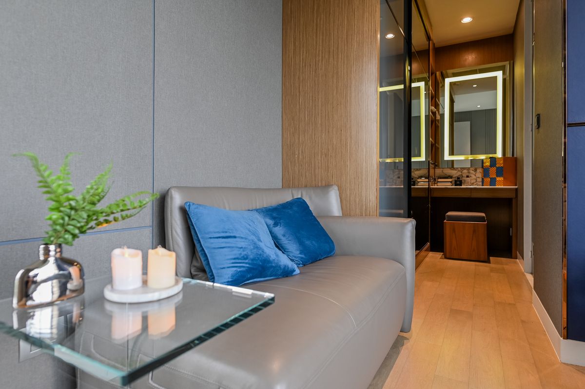 ขายคอนโดสุขุมวิท อโศก ทองหล่อ : Luxury condo ใจกลางพร้อมพงษ์ corner unit วิวโล่งสวยไม่บล็อก แต่งครบเฟอร์จัดเต็ม ✨Vittorio Sukhumvit 39✨2 ห้องนอน 3 ห้องน้ำ ขนาด 141.67 ตร.ม ใกล้ BTS พร้อมพงษ์ Tel.0982645161