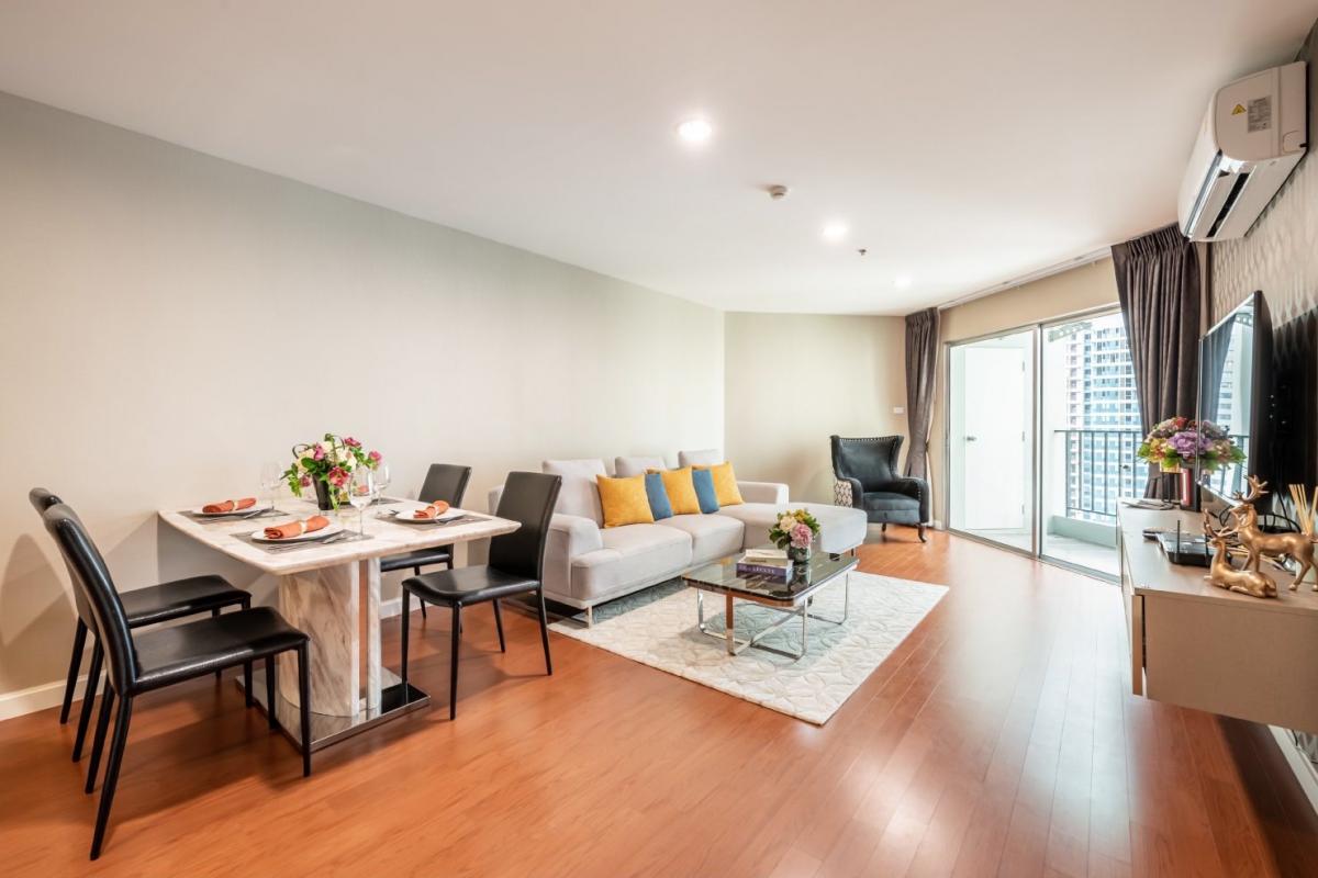 For SaleCondoRama9, Petchburi, RCA : Belle Grand Rama 9: Luxury 3Bed/3Bath Condo near BTS- MRT Rama 9For sale 15 million, rent 85,000/month. Fully equipped with amenities!