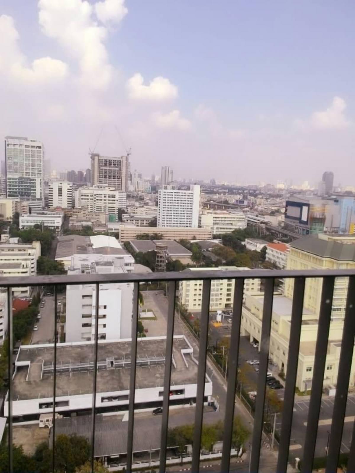 For SaleCondoRatchathewi,Phayathai : Condo Ideo Mobi Phayathai 2 bedrooms, 2 bathrooms in the city center, ready to move in!Close to BTS/MRT Phayathai, a great price of only 7.5 million!