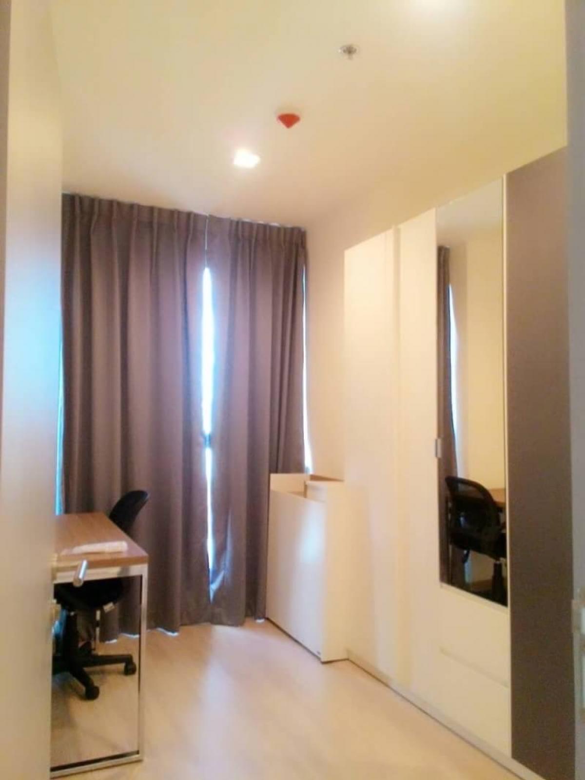 For SaleCondoRatchathewi,Phayathai : Condo Ideo Mobi Phayathai 2 bedrooms, 2 bathrooms in the city center, ready to move in!Close to BTS/MRT Phayathai, a great price of only 7.5 million!
