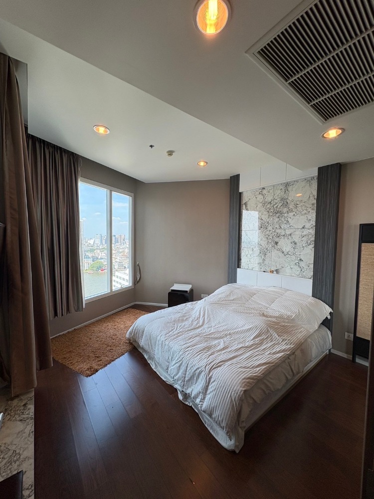ขายคอนโดสาทร นราธิวาส : SC120024 Condo for sale, Maenam Residence, Chao Phraya River view Near BTS Saphan Taksin