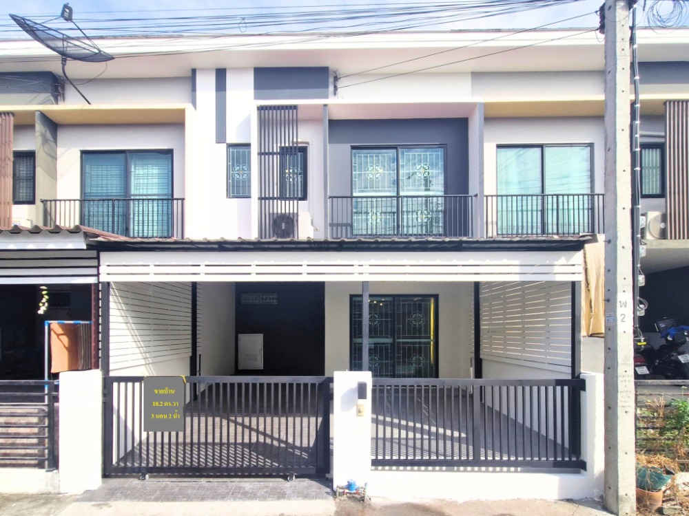 ขายทาวน์โฮมลาดกระบัง สุวรรณภูมิ : ขายทาวน์โฮม 2 ชั้น เดอะคอนเนค สุววรรณภูมิ 2 ต.ราชาเทวะ อ.บางพลี จ.สมุทรปราการ