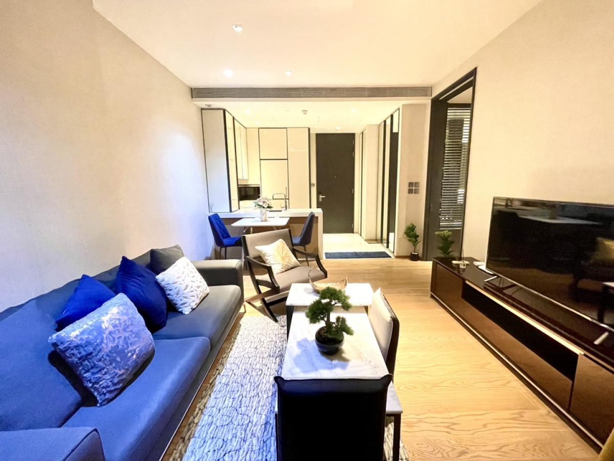 For RentCondoSukhumvit, Asoke, Thonglor : 📢👇 Hurry book now. Very good price for luxury condo Beatniq , 5 stars concierge service, close to BTS, only about 10 mins walk to Em district , nice layout and decor, fully furnished, ready to move in
