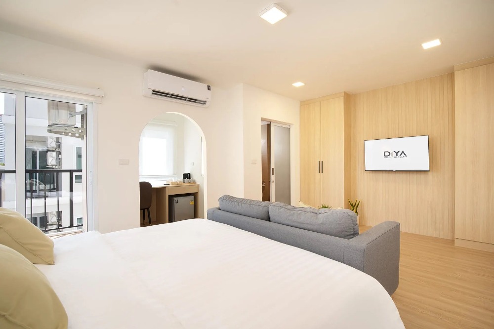 For RentPattanakan, Srinakarin : Line: @zimple_asset Newly opened minimal hotel with full facilities,located in the center of Srinakarin,Near ARL/BTS.