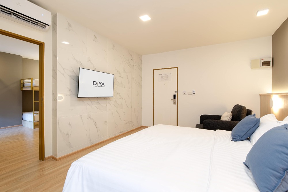For RentPattanakan, Srinakarin : Line: @zimple_asset Newly opened minimal hotel with full facilities,located in the center of Srinakarin,Near ARL/BTS.
