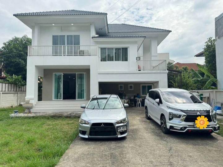 For RentHouseNawamin, Ramindra : #For rent, large single house, 122 square wah, 5 bedrooms, 4 bathrooms, with furniture, Lalin Village in the Park Watcharapol-Phahon Yothin, rental price 55,000 baht / month, good location, near Ekkamai-Ram Intra Expressway #Pets allowed