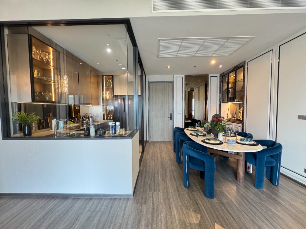 ขายคอนโดคลองเตย กล้วยน้ำไท : Penthouse Unit 1 เดียวในโครงการ 3 นอน 3 น้ำ 133 ตารางเมตร วิวแม่น้ำ แต่งด้วยเฟอร์ฯนำเข้าทั้งห้อง