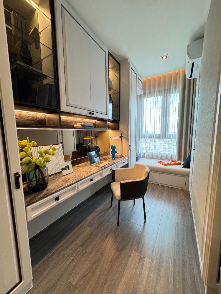 ขายคอนโดคลองเตย กล้วยน้ำไท : Penthouse Unit 1 เดียวในโครงการ 3 นอน 3 น้ำ 133 ตารางเมตร วิวแม่น้ำ แต่งด้วยเฟอร์ฯนำเข้าทั้งห้อง