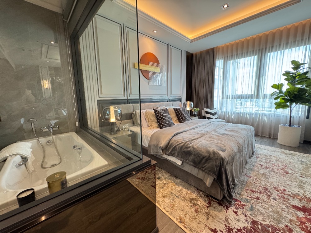 ขายคอนโดคลองเตย กล้วยน้ำไท : Penthouse Unit 1 เดียวในโครงการ 3 นอน 3 น้ำ 133 ตารางเมตร วิวแม่น้ำ แต่งด้วยเฟอร์ฯนำเข้าทั้งห้อง