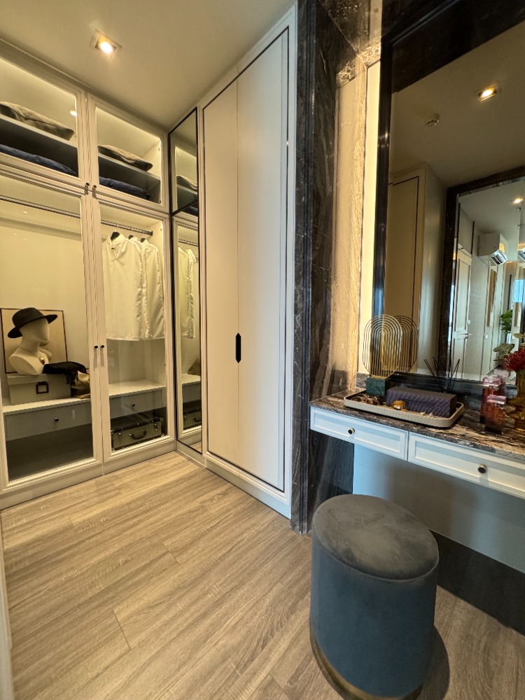 ขายคอนโดคลองเตย กล้วยน้ำไท : Penthouse Unit 1 เดียวในโครงการ 3 นอน 3 น้ำ 133 ตารางเมตร วิวแม่น้ำ แต่งด้วยเฟอร์ฯนำเข้าทั้งห้อง