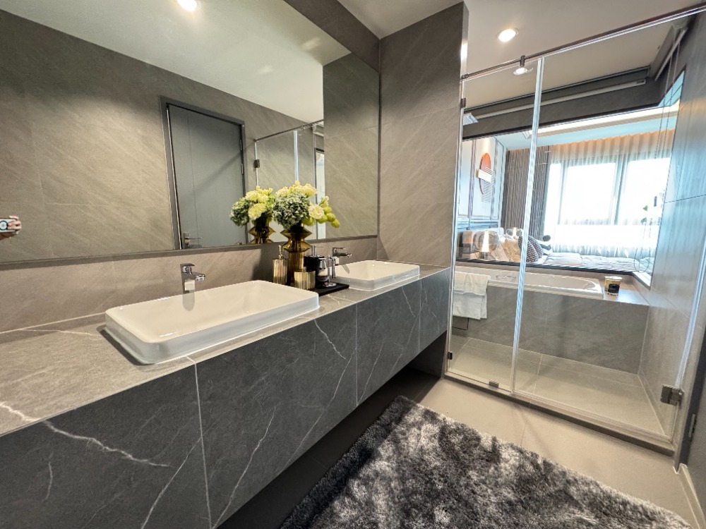 ขายคอนโดคลองเตย กล้วยน้ำไท : Penthouse Unit 1 เดียวในโครงการ 3 นอน 3 น้ำ 133 ตารางเมตร วิวแม่น้ำ แต่งด้วยเฟอร์ฯนำเข้าทั้งห้อง