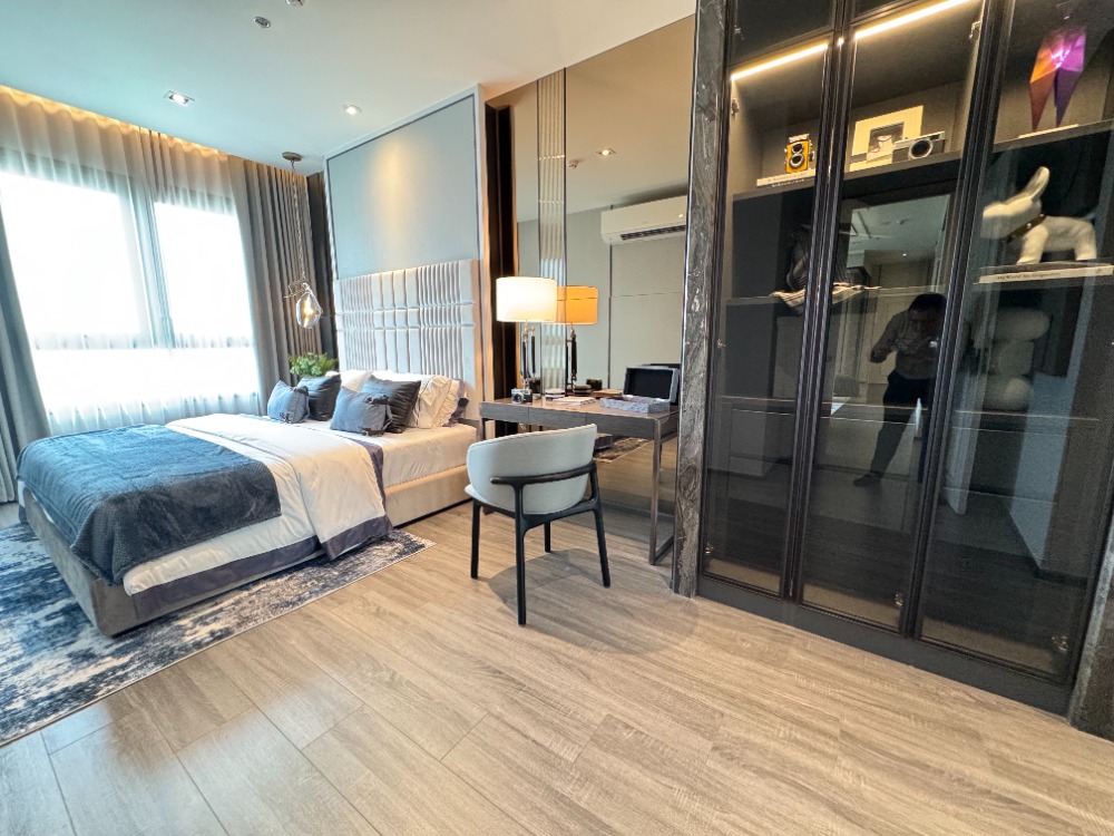 ขายคอนโดคลองเตย กล้วยน้ำไท : Penthouse Unit 1 เดียวในโครงการ 3 นอน 3 น้ำ 133 ตารางเมตร วิวแม่น้ำ แต่งด้วยเฟอร์ฯนำเข้าทั้งห้อง