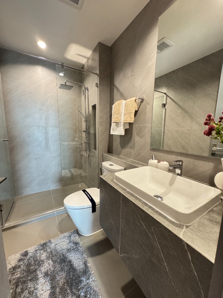 ขายคอนโดคลองเตย กล้วยน้ำไท : Penthouse Unit 1 เดียวในโครงการ 3 นอน 3 น้ำ 133 ตารางเมตร วิวแม่น้ำ แต่งด้วยเฟอร์ฯนำเข้าทั้งห้อง