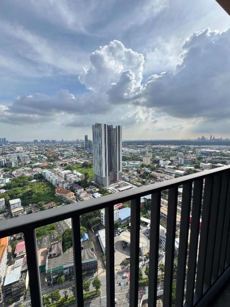 ขายคอนโดคลองเตย กล้วยน้ำไท : Penthouse Unit 1 เดียวในโครงการ 3 นอน 3 น้ำ 133 ตารางเมตร วิวแม่น้ำ แต่งด้วยเฟอร์ฯนำเข้าทั้งห้อง