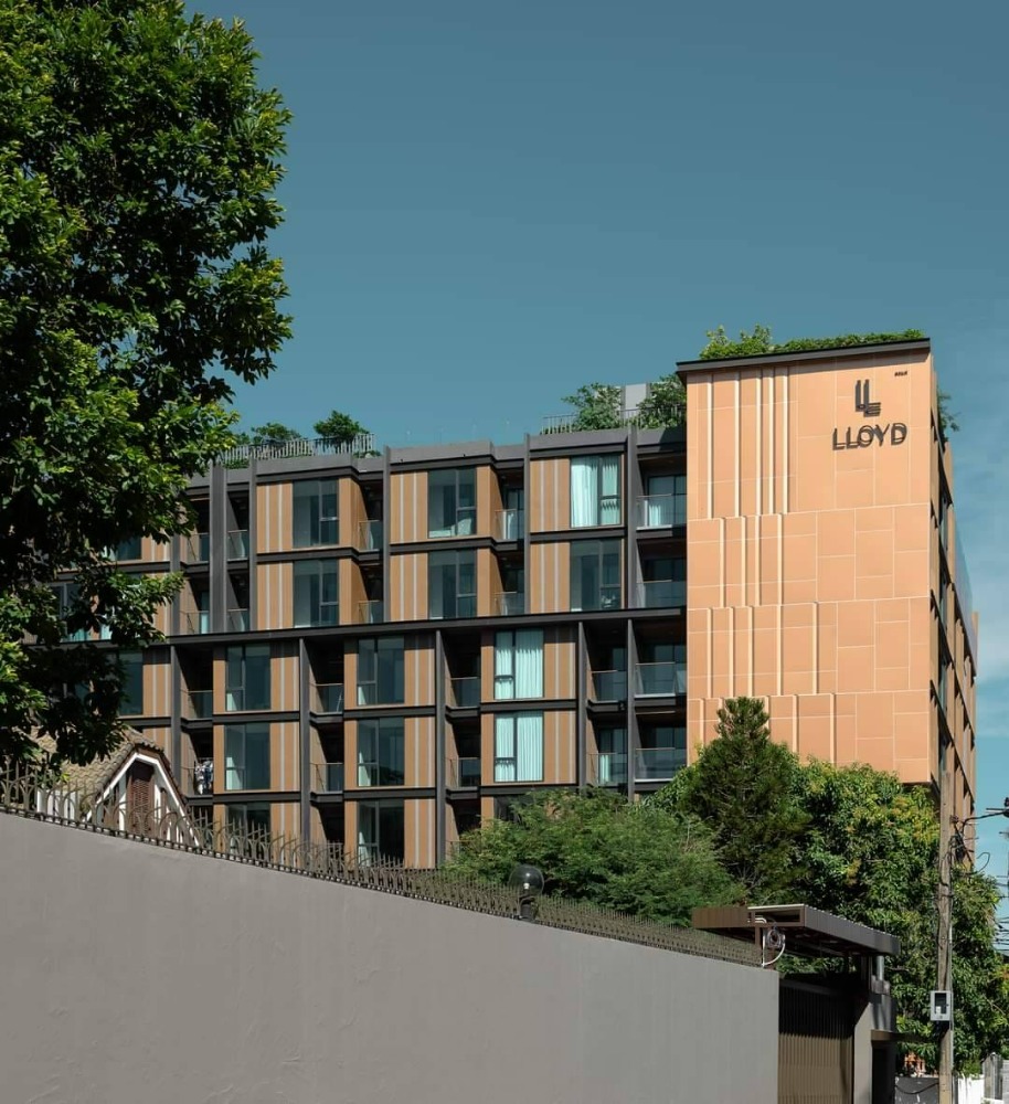 ขายคอนโดพระราม 9 เพชรบุรีตัดใหม่ RCA : ขาย LLOYD SOONVIJAI-THONGLOR ลอยด์ ศูนย์วิจัย-ทองหล่อ คอนโดพร้อมอยู่ ใกล้ รพ.กรุงเทพ , ทองหล่อ 1 ห้องนอน 27 ตร.ม. เริ่ม 3.65 ลบ.*