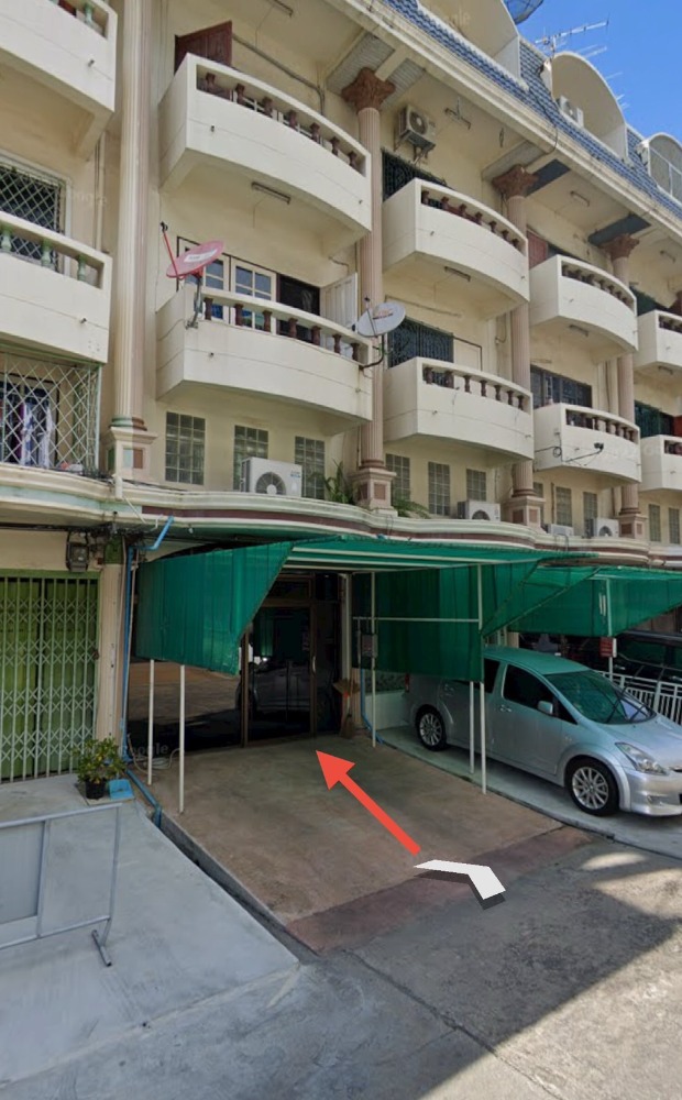 For SaleShop HouseBang Sue, Wong Sawang, Tao Pun : Urgent sale! Owner selling 4-storey commercial building next to MRT Tao Poon (interchange)