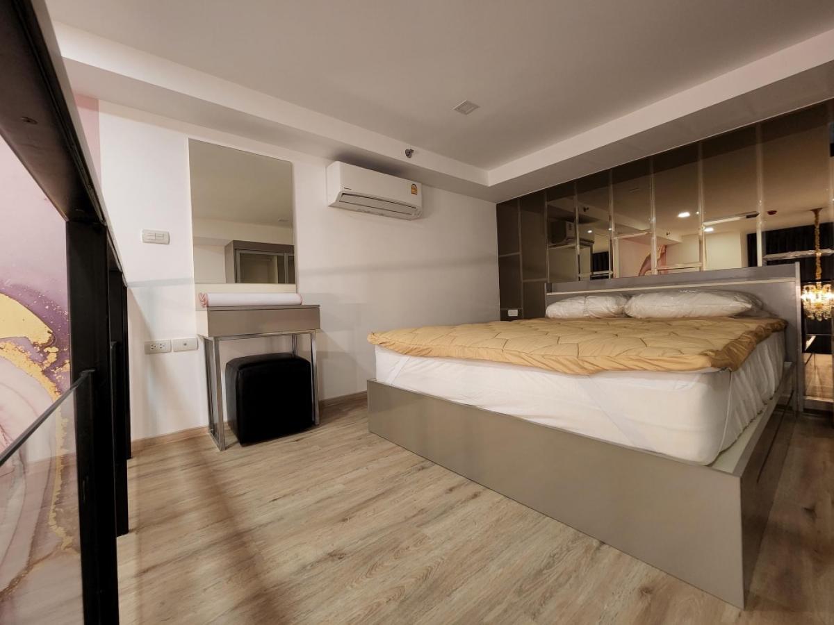 For RentCondoPattanakan, Srinakarin : Condo for rent, 2 floors, The Rich Rama 9 - Srinakarin, 29th floor, Duplex room🌈 Price 22,000 baht, convenient transportation 🚊 near Hua Mak