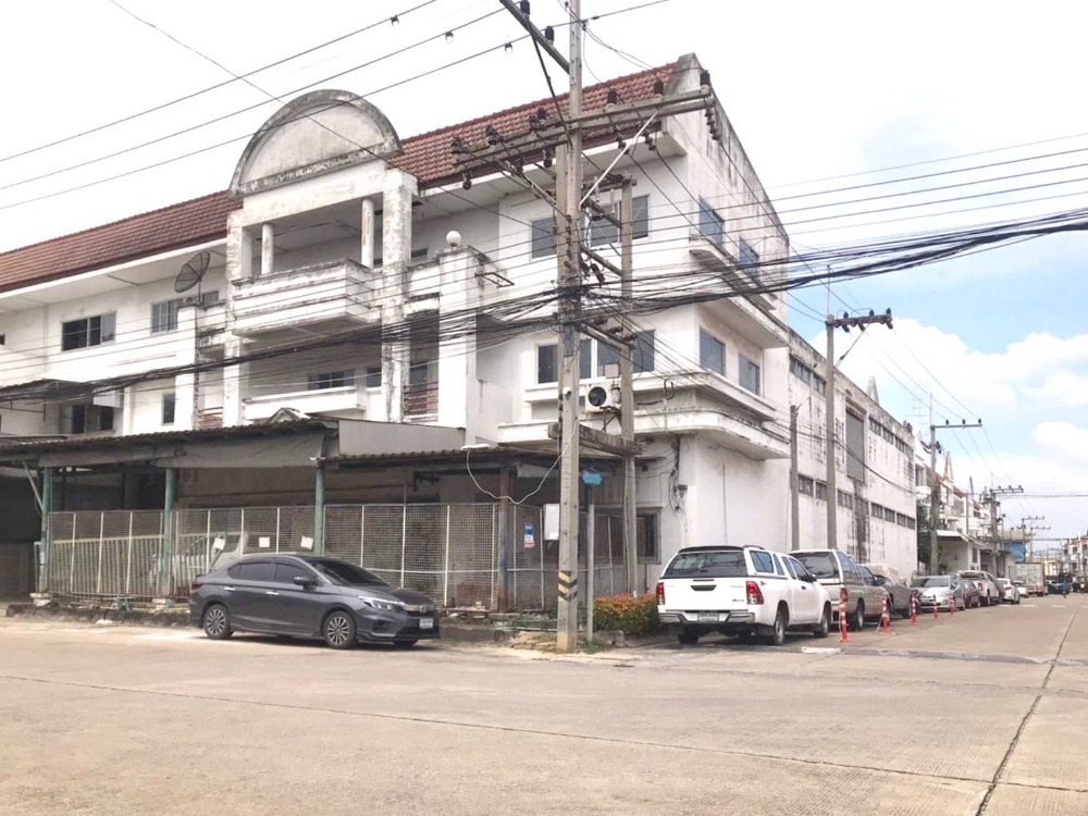 For SaleFactoryNakhon Pathom : Factory for sale, Factory Land 2, Phutthamonthon Sai 5, near Petchkasem Road