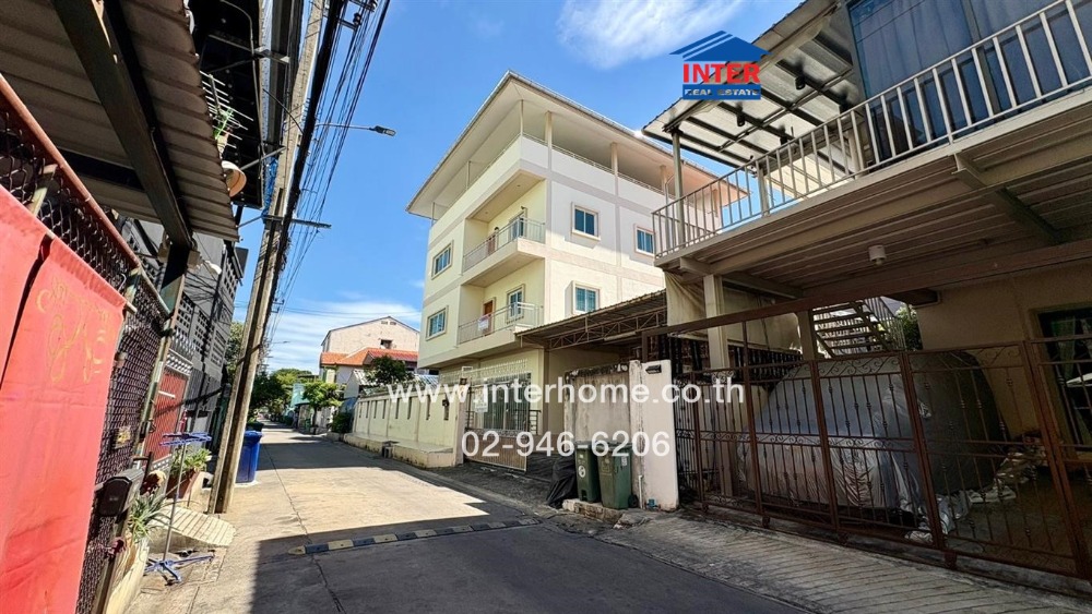 For SaleHouseLadprao, Central Ladprao : 3-storey detached house, 96 sq m., detached house, Soi Lat Phrao 80, Intersection 22, Lat Phrao Road, Pracharat Bamphen Road, Wang Thonglang District, Bangkok