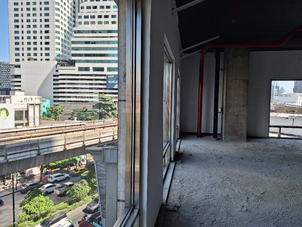 ให้เช่าร้านค้า/ตลาดนัดสุขุมวิท อโศก ทองหล่อ : พื้นที่ให้เช่า ใจกลางอโศก วิวสวย กระจกรอบด้าน เพดานสูง เหมาะทำธุรกิจทุกประเภท ** NO CO-AGENT ** 