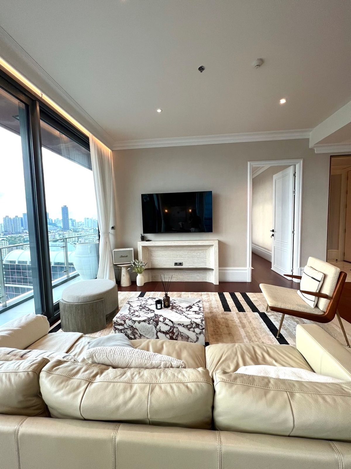 ให้เช่าคอนโดสุขุมวิท อโศก ทองหล่อ : ด่วน❗️ Khun By Yoo, 3 bed 3 bath ว่างให้เช่า Line id : @jhrthailand