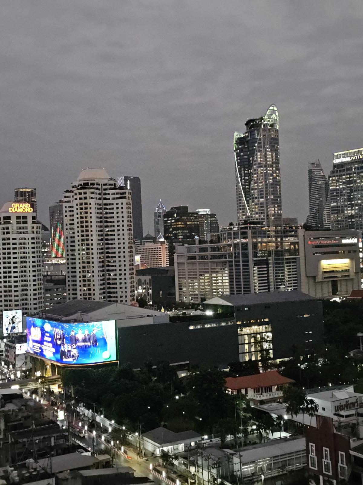 For RentCondoRatchathewi,Phayathai : Q Siam Ratchtewi for RENT 1bed 1 bath 35 Sq,m Rental price 21k call Nong 096-2615656 Ready to touring everyday