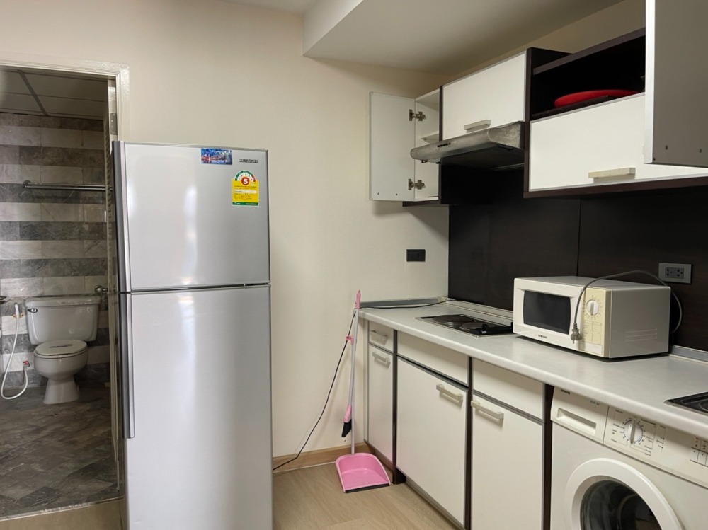 For RentCondoSilom, Saladaeng, Bangrak : Silom Suite Room for Rent (Sathorn 12)