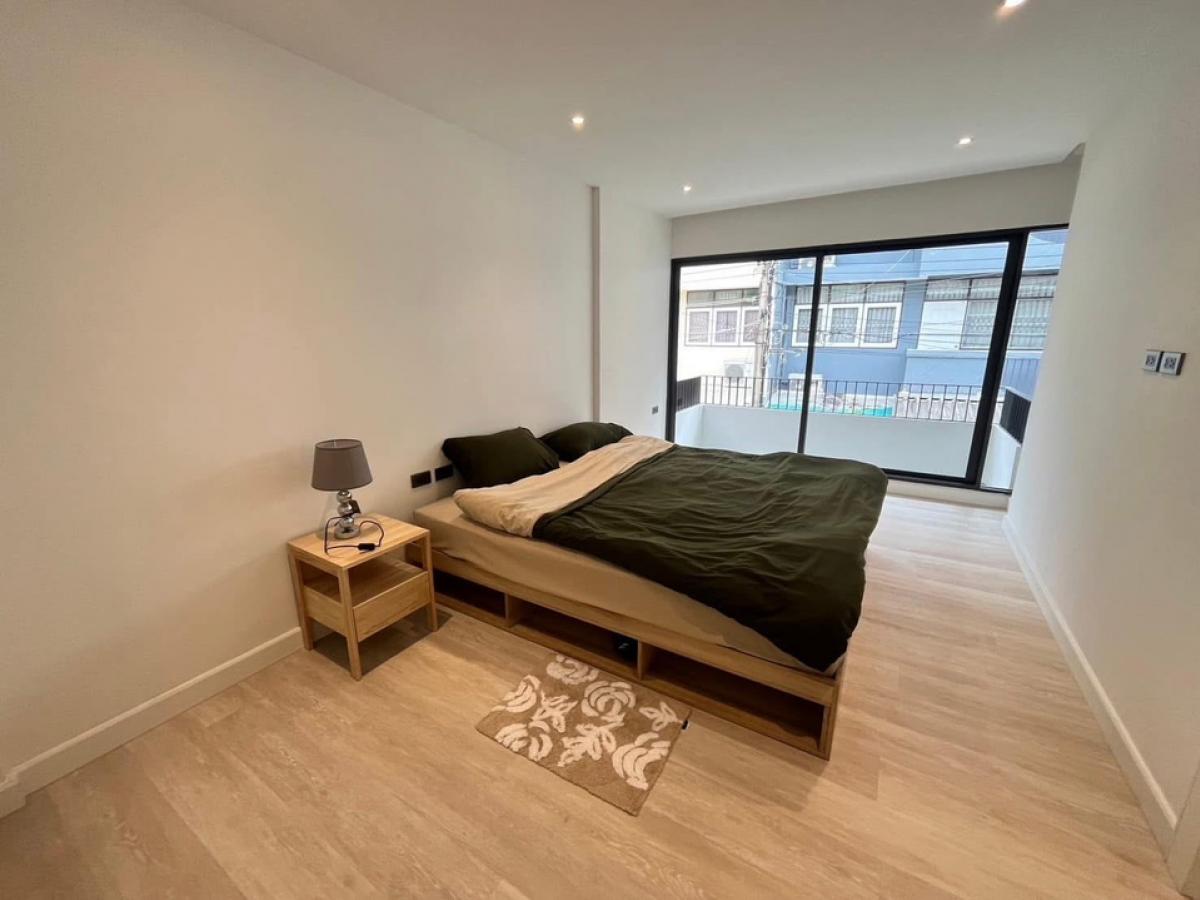 ขายทาวน์โฮมอ่อนนุช อุดมสุข : 📢👇 บ้านเพิ่งรีโนเวทใหม่ทั้งหลัง ซื้อลงทุนดี อยู่ในพื้นที่ที่มีผู้หาเช่ามาก ใกล้BTS และ ทางด่วน