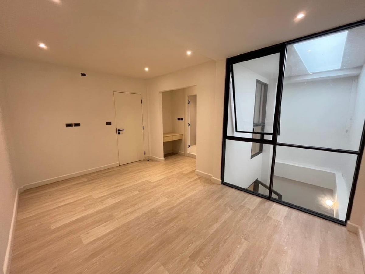 ขายทาวน์โฮมอ่อนนุช อุดมสุข : 📢👇 บ้านเพิ่งรีโนเวทใหม่ทั้งหลัง ซื้อลงทุนดี อยู่ในพื้นที่ที่มีผู้หาเช่ามาก ใกล้BTS และ ทางด่วน