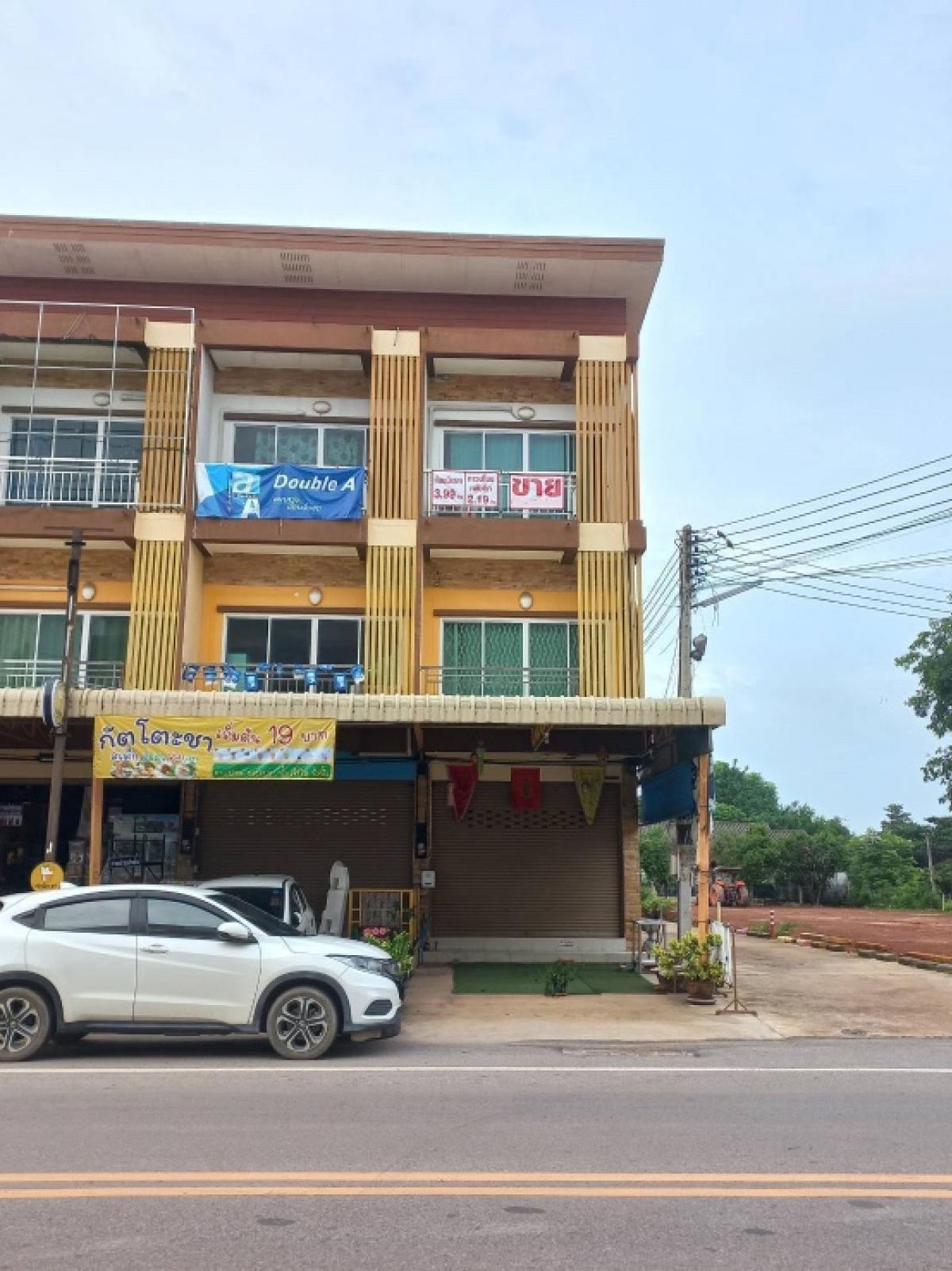 ขายอาคารพาณิชย์ปราจีนบุรี : ขายอาคารพาณิชย์ 3 ชั้น ติดถนนแก้วพิจิตร หลังโรงเรียนมารีวิทยาปราจีนบุรี เยื้องตลาดคลองถม มี 2 ห้องนอน 2 ห้องน้ำ