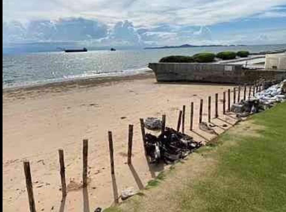 ขายที่ดินพัทยา บางแสน ชลบุรี สัตหีบ : ขายที่ดินติดริมทะเลหาดจอมเทียน เนื้อที่ 9 ไร่