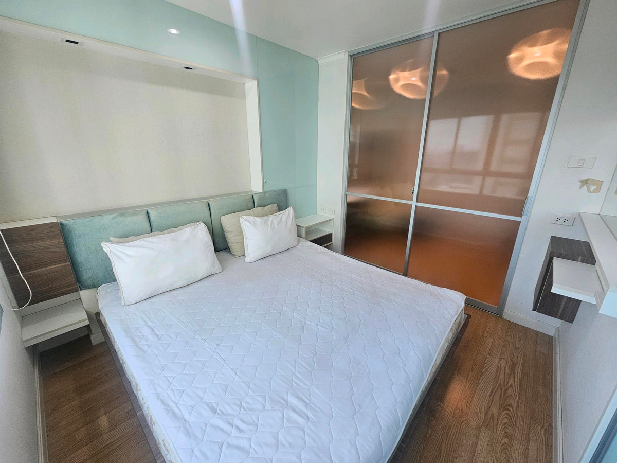 For RentCondoPinklao, Charansanitwong : New room, never rented out, 1 bedroom, 1 bathroom for rent, Lumpini Park Pinklao