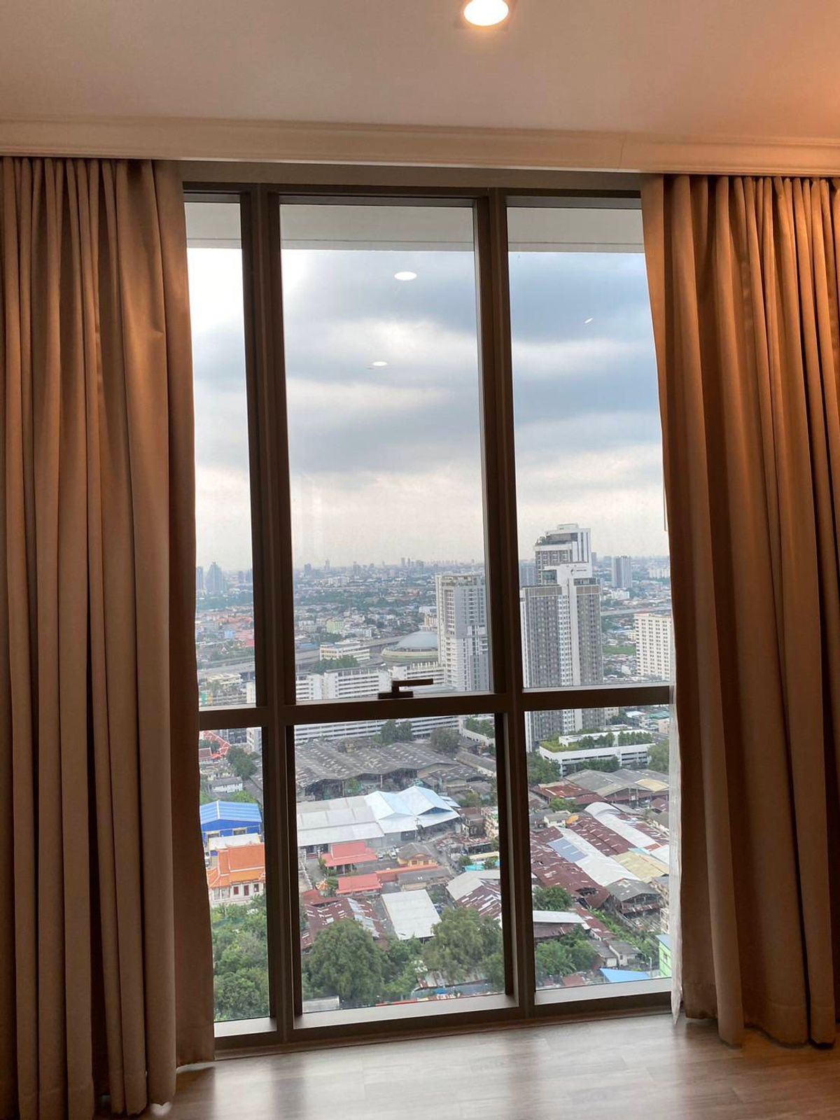 ขายคอนโดบางซื่อ วงศ์สว่าง เตาปูน : ‼️ For Sale: 333 Riverside