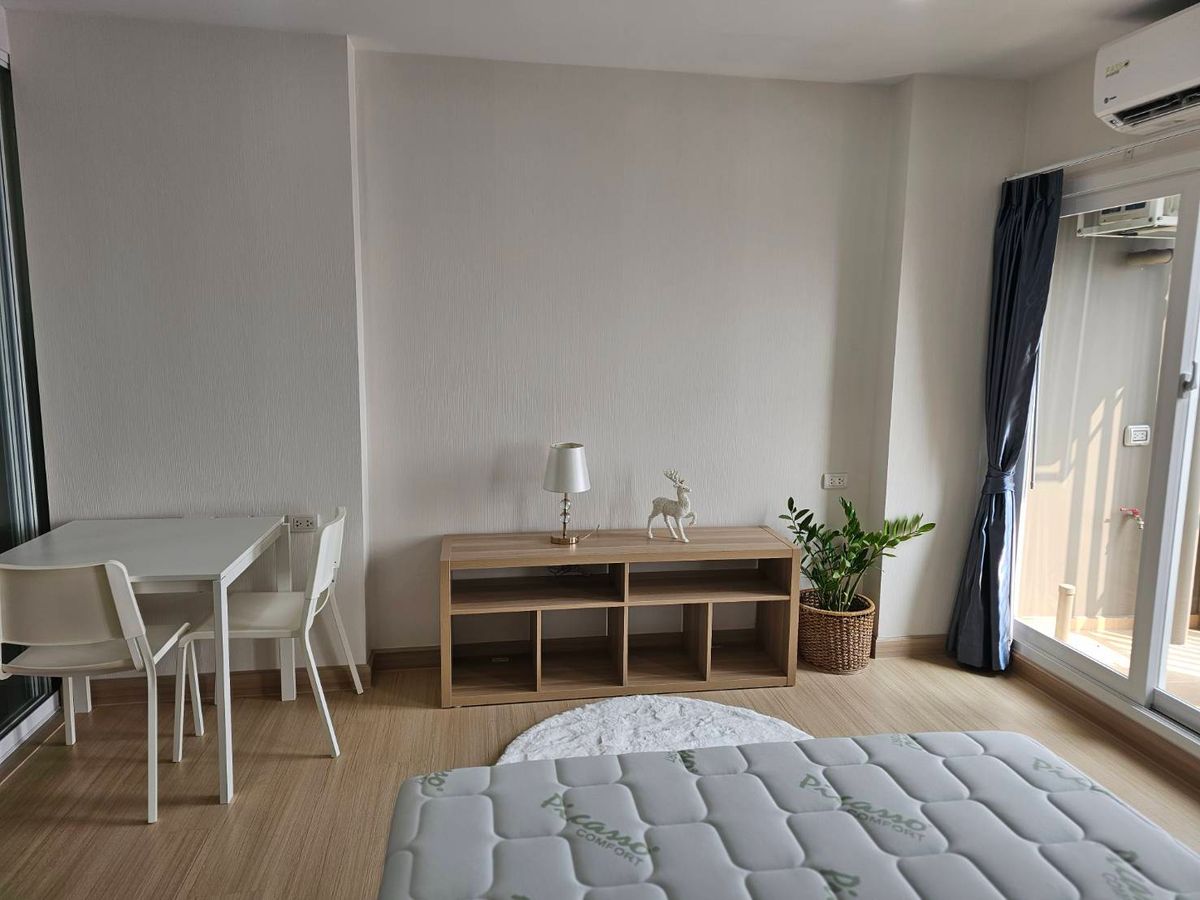 For RentCondoRamkhamhaeng, Hua Mak : 🔥🔥Brand new room with glass partition 🔥🔥High floor, nice view, everything is brand new, first-time renter